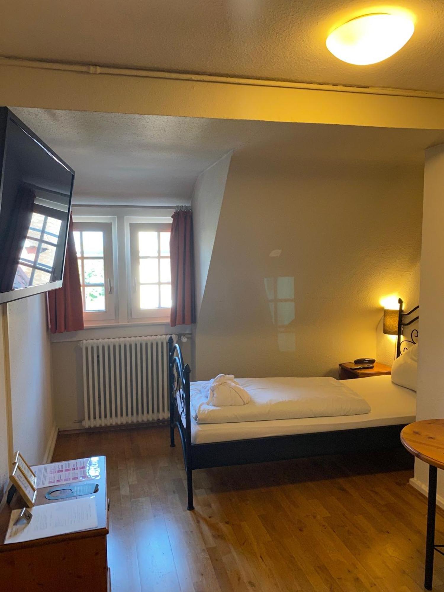 Hotel Gasthaus Schützen Friburgo de Brisgovia Habitación foto